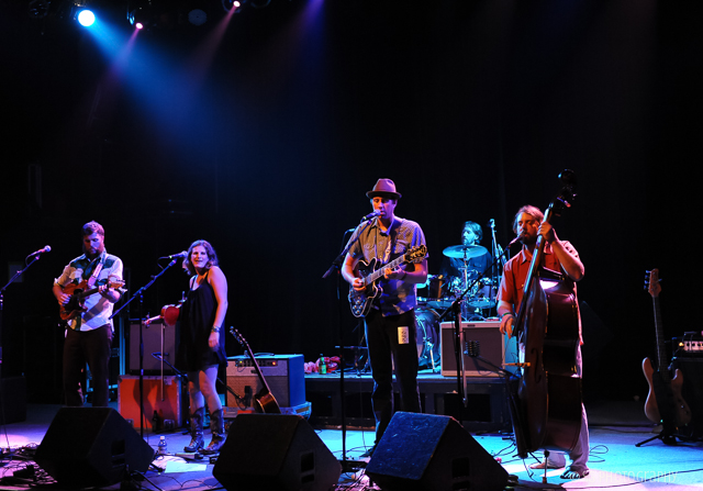yawpers-dead-winter-carpenters-17