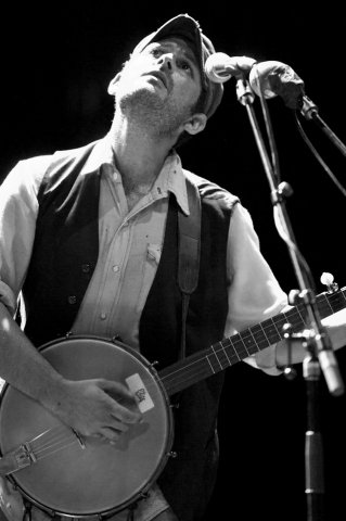 04-gregory-alan-isakov-8-4-13