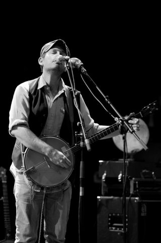 08-gregory-alan-isakov-8-4-13
