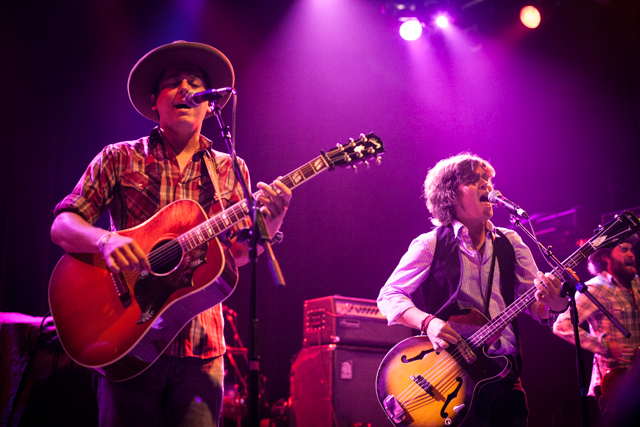 the-wild-feathers-10