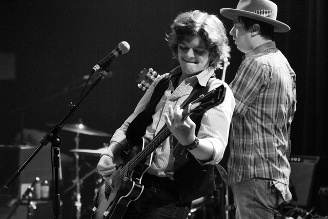 the-wild-feathers-3