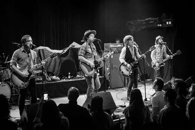 the-wild-feathers-9