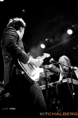 kit-chalberg-gungor-ogden-theatre-12-20-13-25634