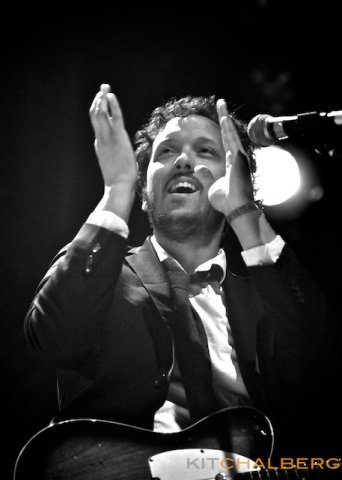kit-chalberg-gungor-ogden-theatre-12-20-13-25637