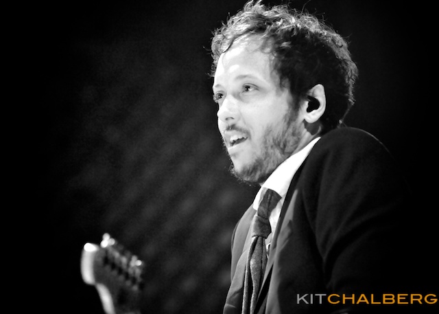 kit-chalberg-gungor-ogden-theatre-12-20-13-25639