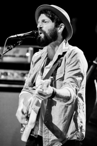 04-ray-lamontagne-fox-fmqb-10