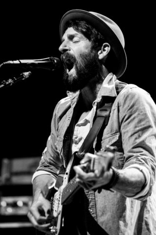 04-ray-lamontagne-fox-fmqb-16