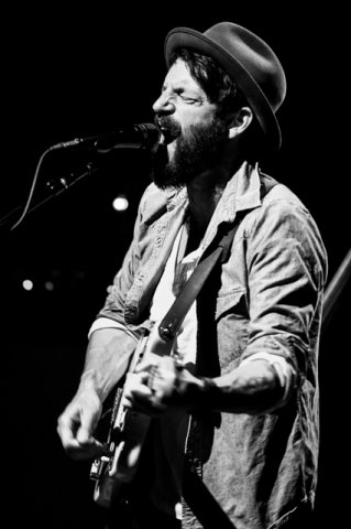 04-ray-lamontagne-fox-fmqb-5