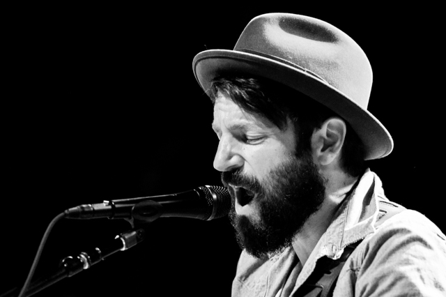 04-ray-lamontagne-fox-fmqb-6
