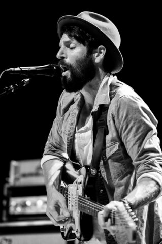 04-ray-lamontagne-fox-fmqb-8