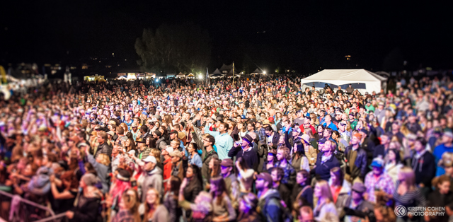 crowd-1