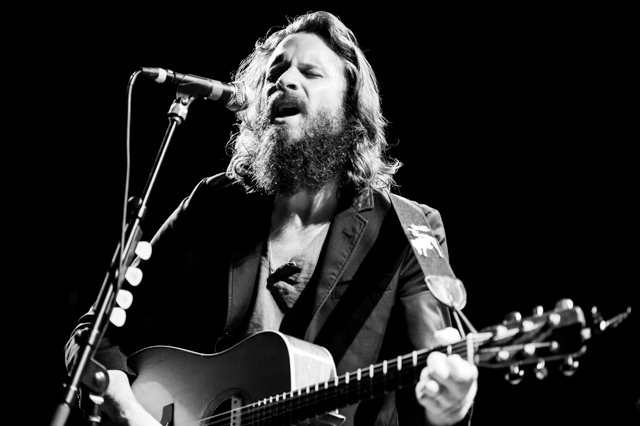 04-father-john-misty-fox-fmqb-11