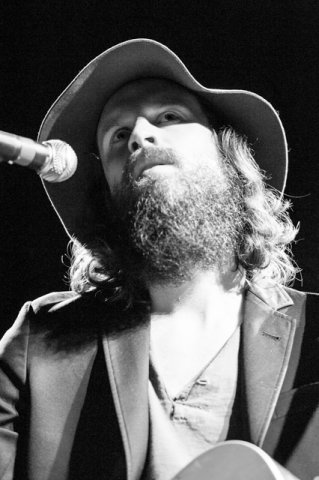 04-father-john-misty-fox-fmqb-6