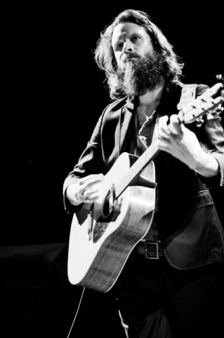 04-father-john-misty-fox-fmqb-8