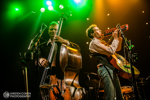 wood-bros-ben-sollee-16