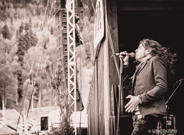 rival-sons-2