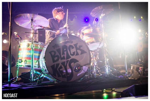 black-keys-pepsi-nocoast-05