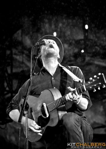 kit-chalberg-lumineers-marquee-magazine-red-rocks-9-15-13-19767