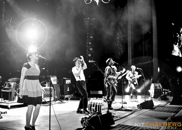 kit-chalberg-lumineers-marquee-magazine-red-rocks-9-15-13-19786