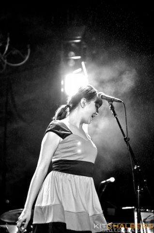 kit-chalberg-lumineers-marquee-magazine-red-rocks-9-15-13-19789