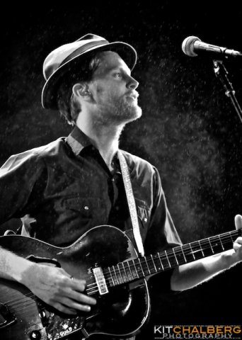 kit-chalberg-lumineers-marquee-magazine-red-rocks-9-15-13-19791